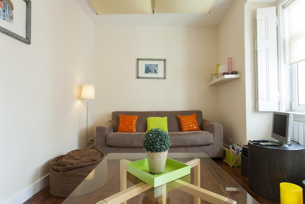 Joivy Spacious And Bright 1-Bed Flat With City Views In Lapa Apartment