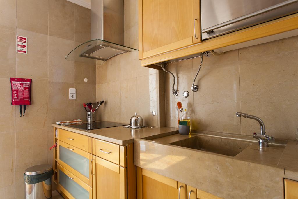 Apartment Joivy Spacious And Bright 1-Bed Flat With City Views In Lapa *
